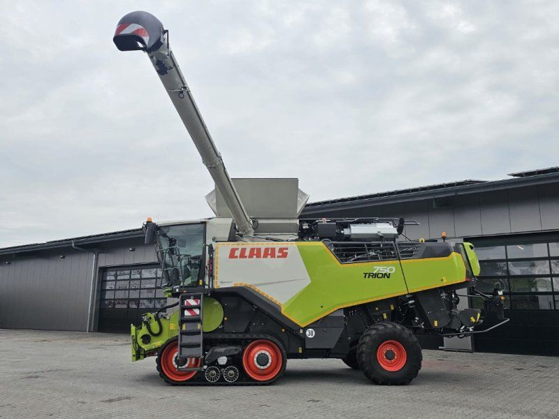 Claas Trion 750 TT