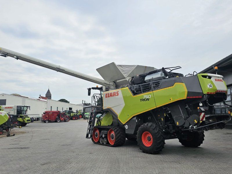 Claas Trion 750 TT