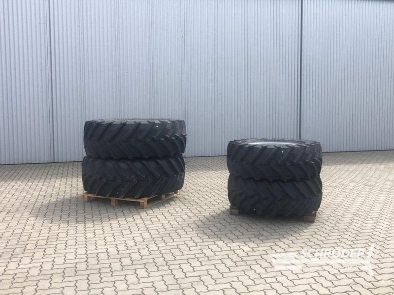Massey Ferguson 480/65 R28 + 600/65 R38 TRELLEBORG