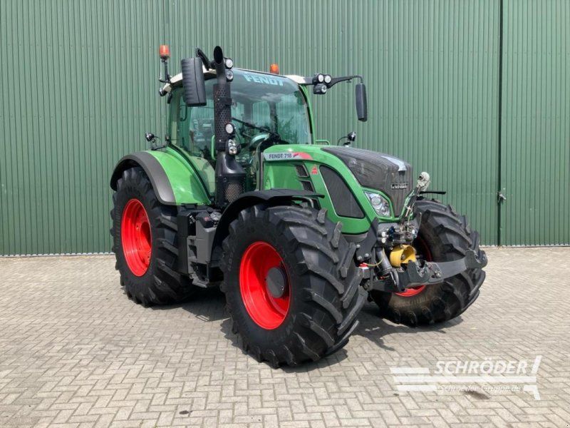 Fendt 718 VARIO SCR PROFI PLUS
