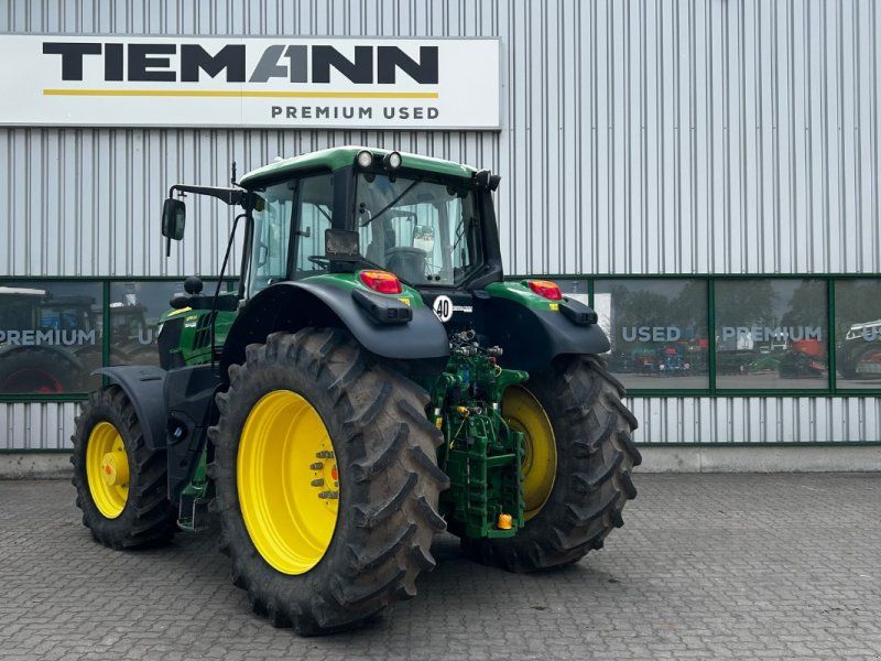John Deere 6195M