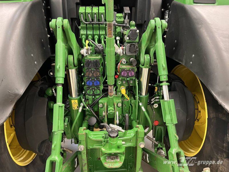 John Deere 6250R