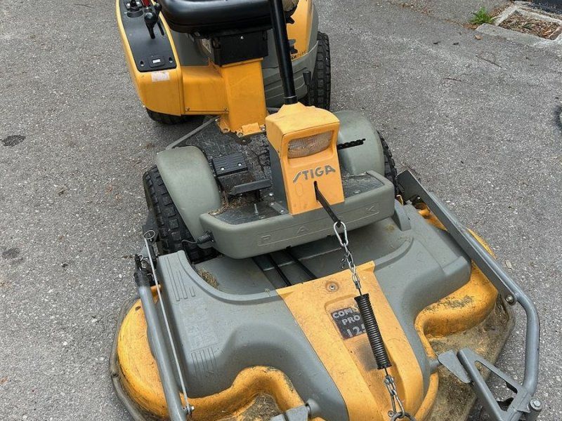 Stiga PARK PRO 25 WD mit 125cm Mähdeck