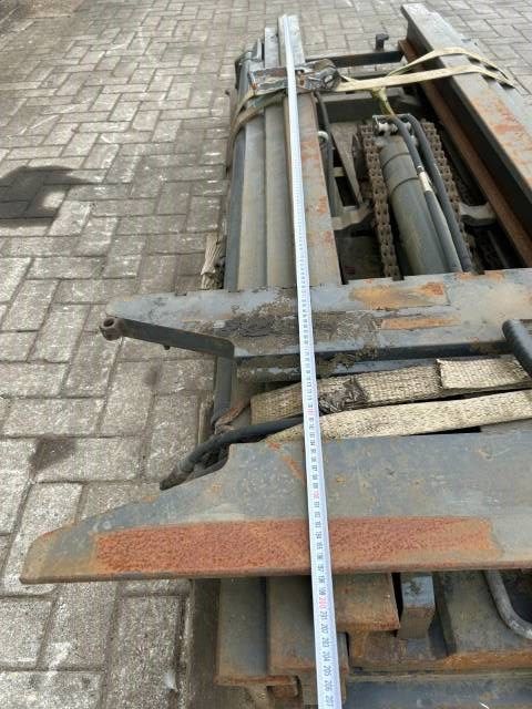 Still heftruk mast