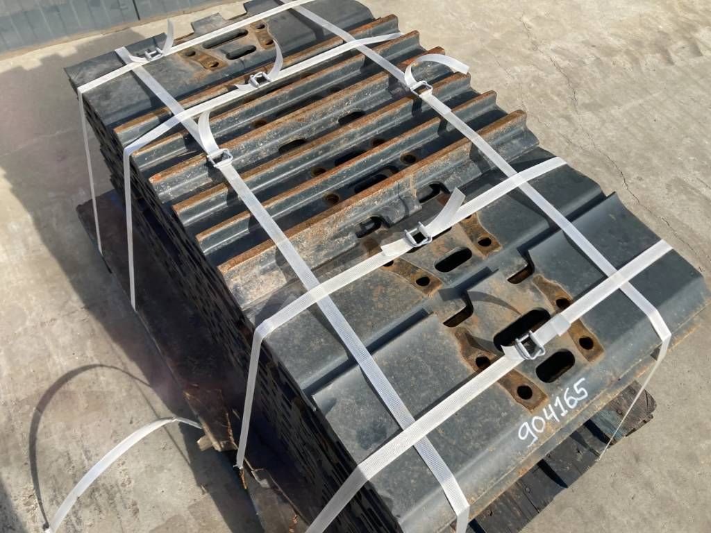 Komatsu PC150 / PC160 / PC180 / PC210 / PC240 3 Grouser 6
