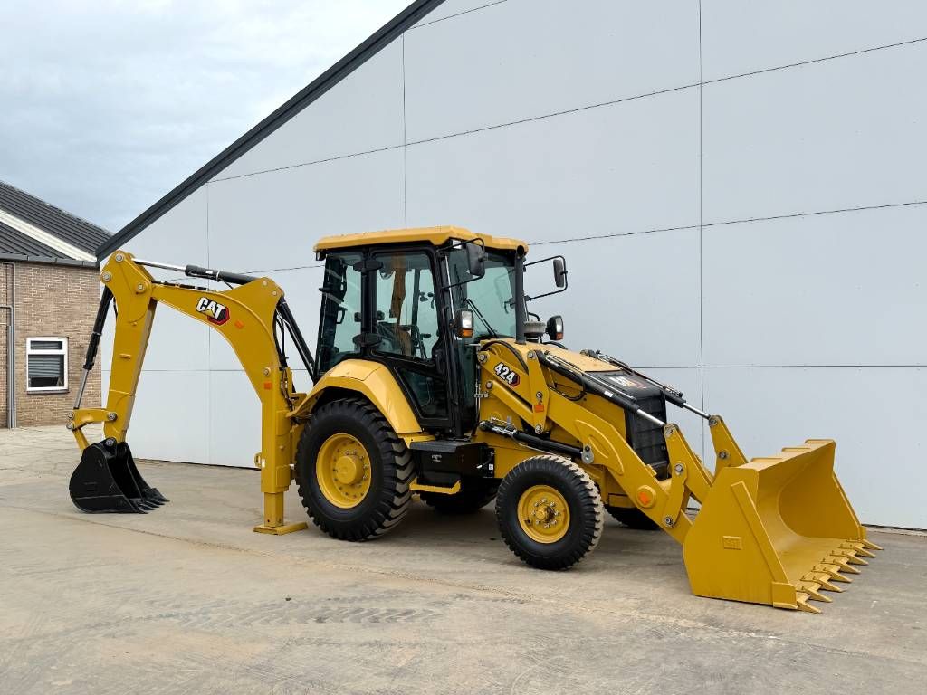 CAT 424 - BRAND NEW / UNUSED / Airco