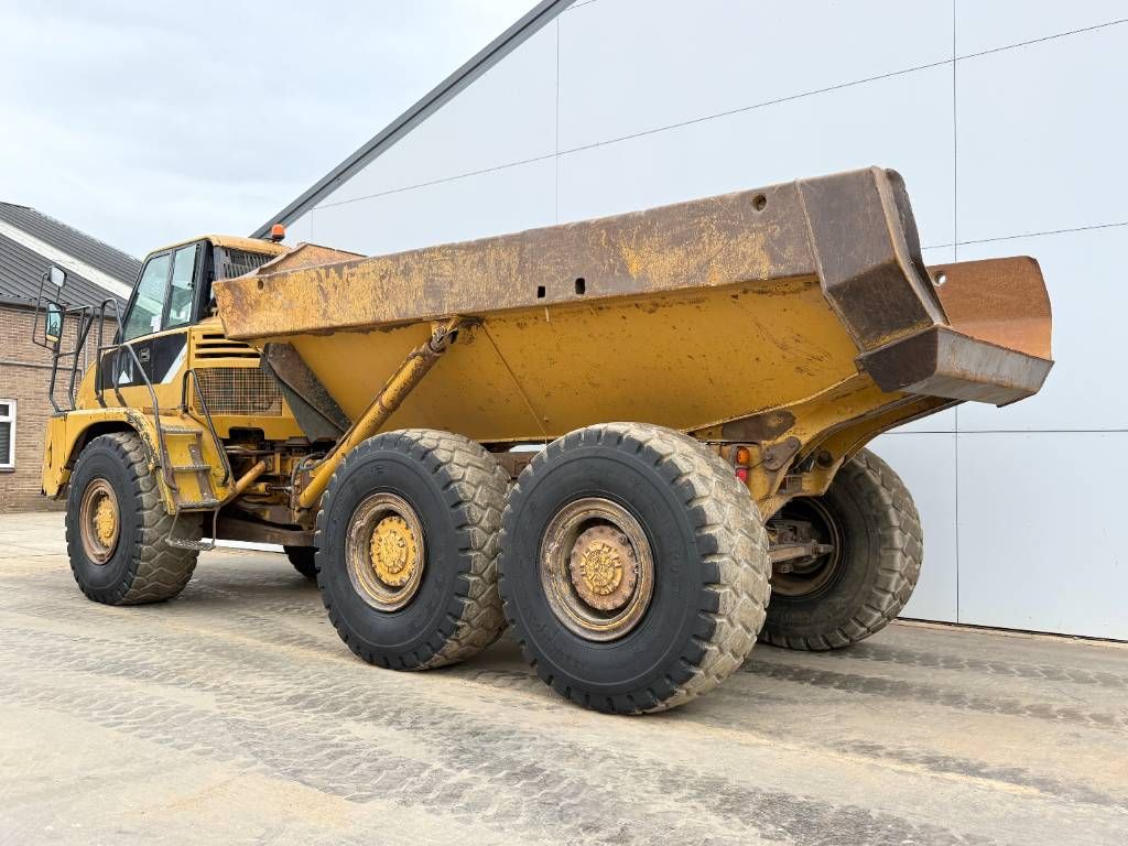CAT 725 - Automatic Greasing / Body Heating