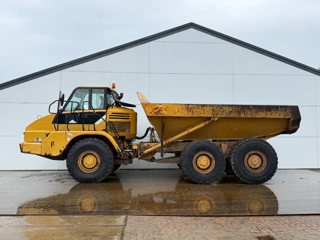 CAT 725 - Body Heating / Backup Camera