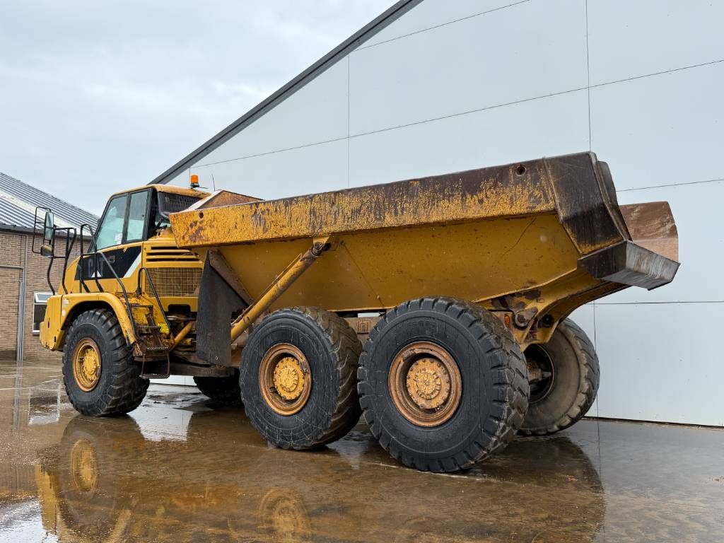 CAT 725 - Body Heating / Backup Camera