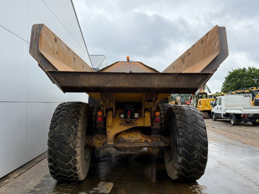 CAT 725 - Body Heating / Backup Camera