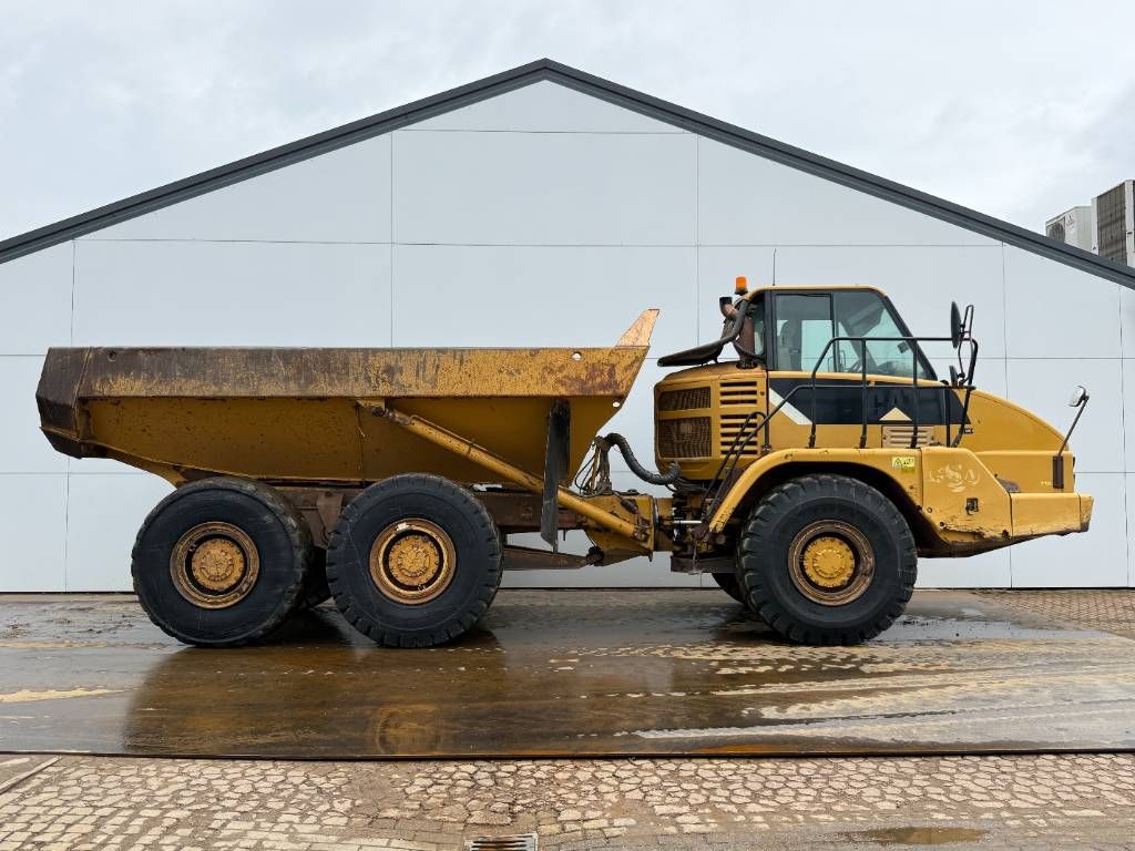 CAT 725 - Body Heating / Backup Camera