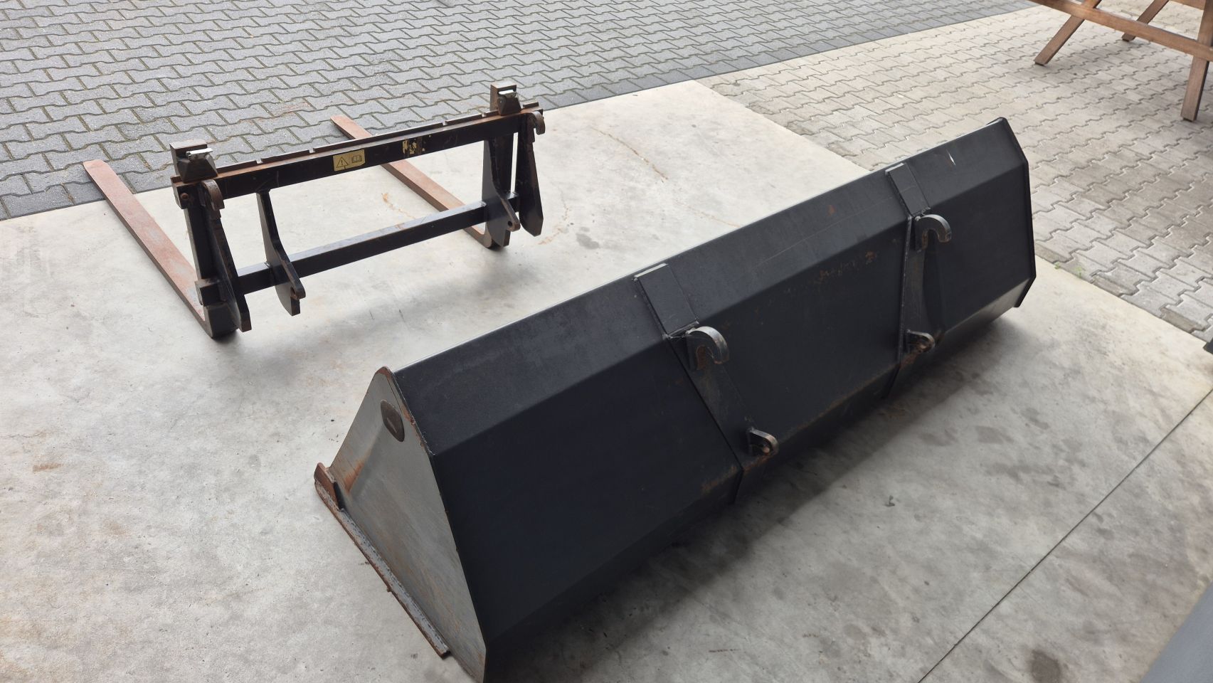 Voorladerbak Frontladerbak bak en palletlepelbord vorkenbord