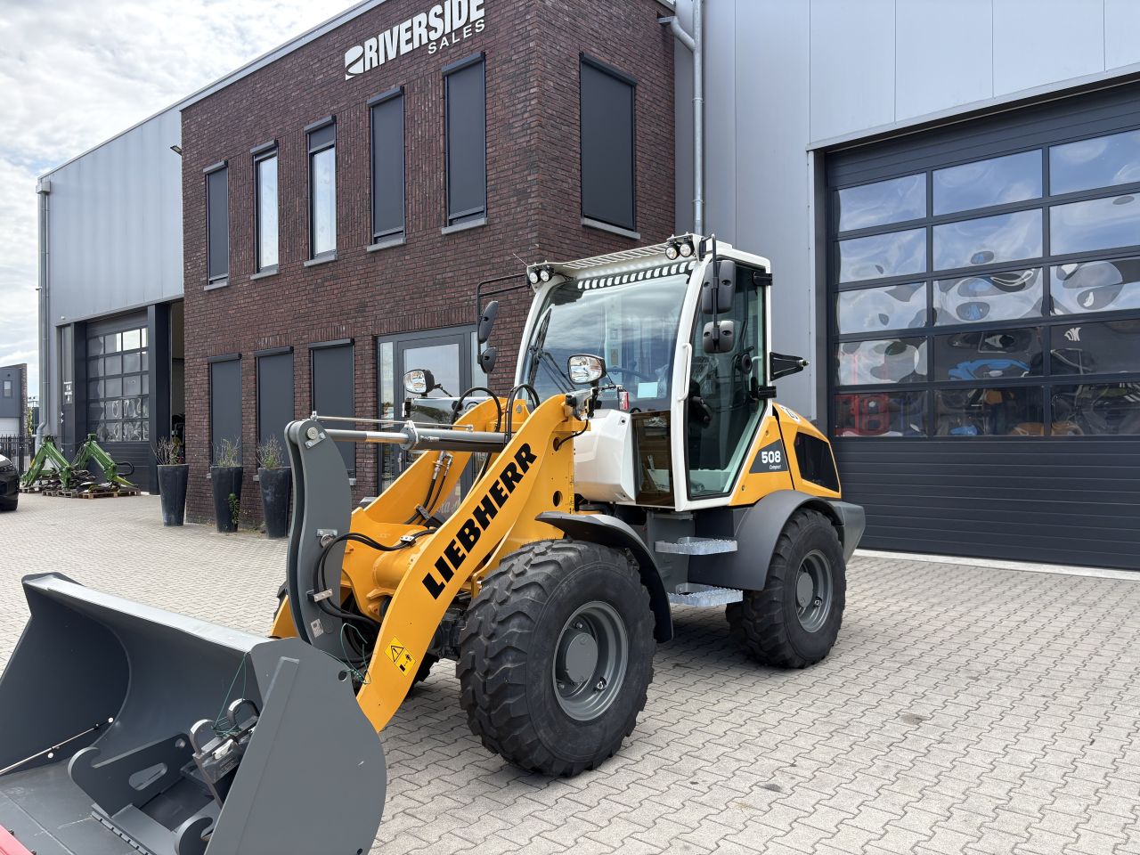 Nieuwe Liebherr 508 Compact
