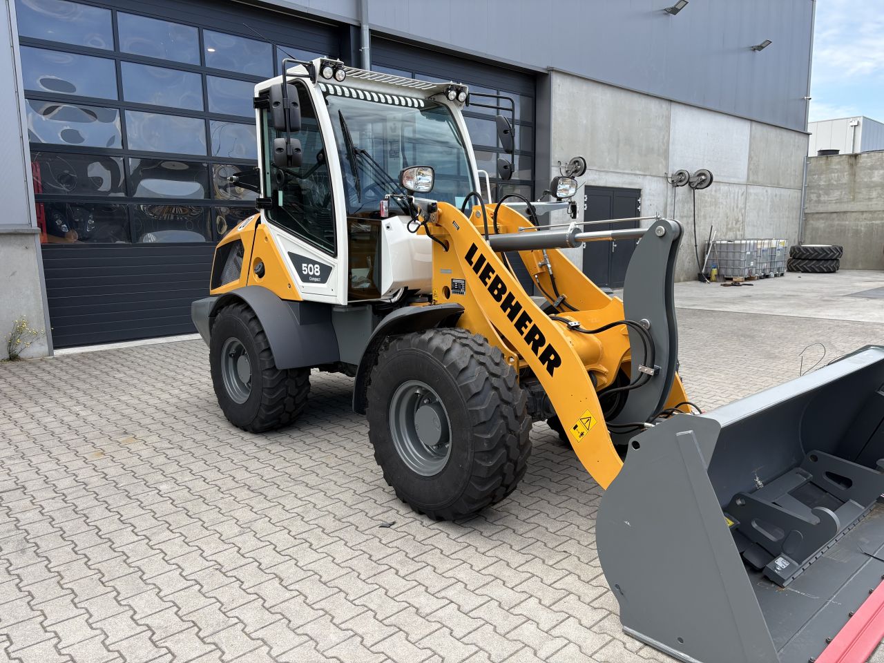 Nieuwe Liebherr 508 Compact
