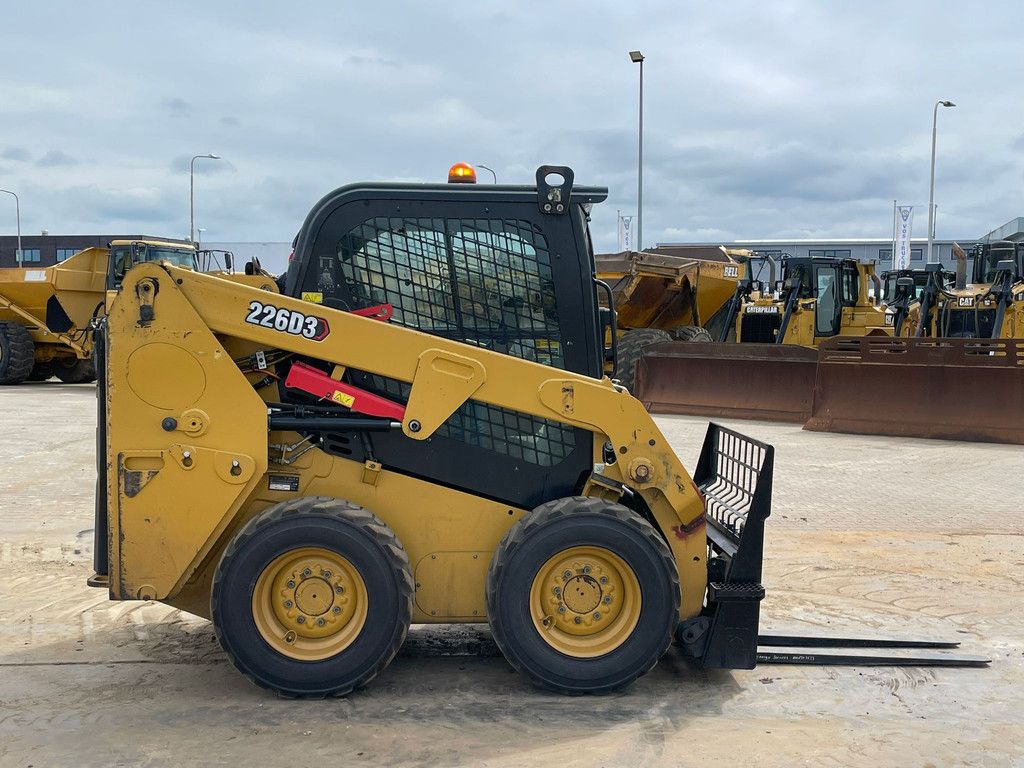 Caterpillar 226D3