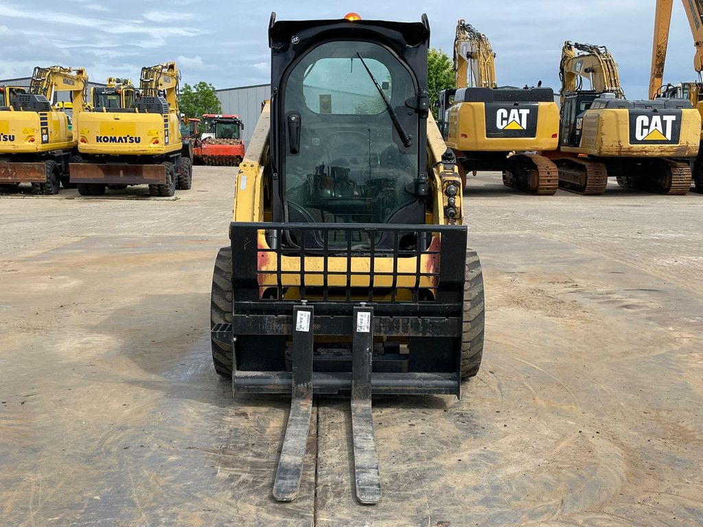 Caterpillar 226D3