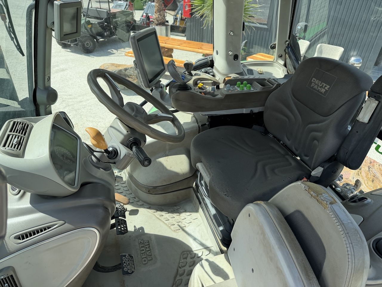 Deutz Fahr 7250 TTV Agrotron