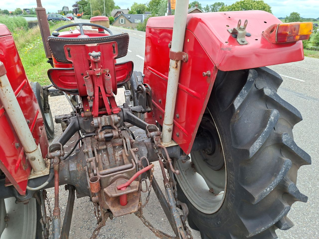 MF 135 !!! originele trekker 4626 uur !!!