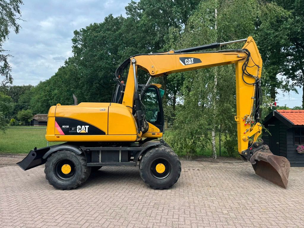 Caterpillar M313D Mobiele kraan CW30