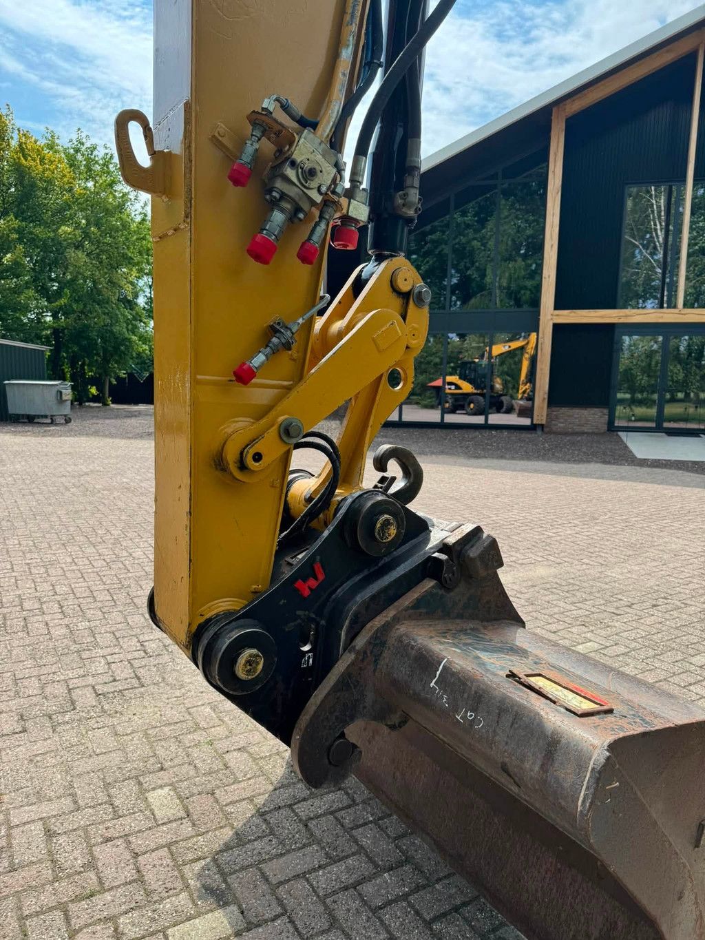 Caterpillar M313D Mobiele kraan CW30