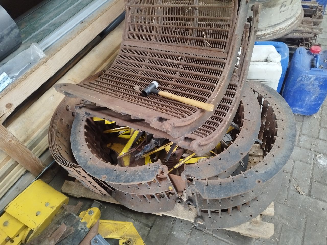 New Holland CR 9080 6310ha.