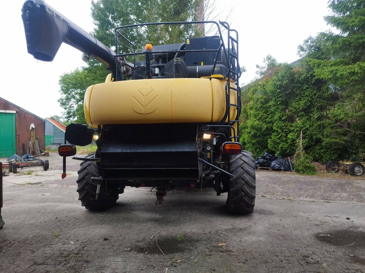 New Holland CR 9080 6310ha.