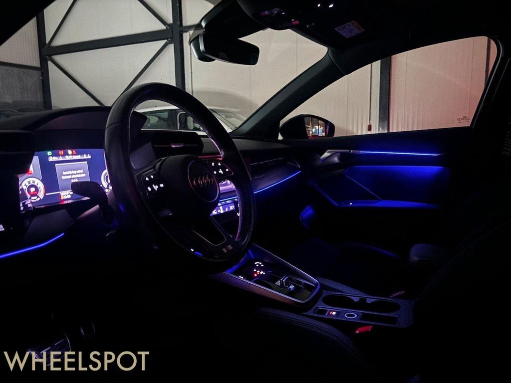 Audi A3 Sportback 35 TFSI edition one|Pano|Keyless|Sfeer|
