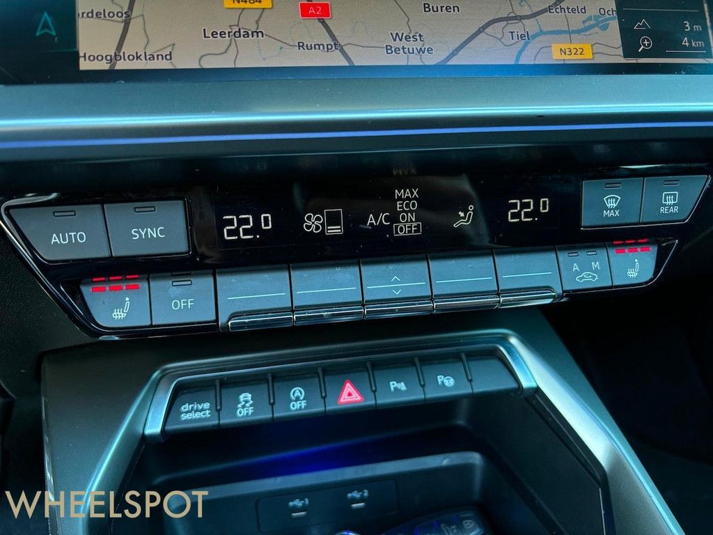 Audi A3 Sportback 35 TFSI edition one|Pano|Keyless|Sfeer|
