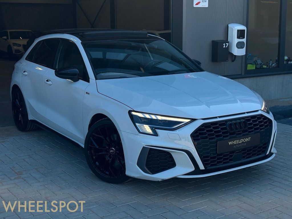 Audi A3 Sportback 35 TFSI edition one|Pano|Keyless|Sfeer|