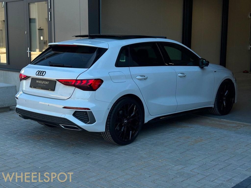 Audi A3 Sportback 35 TFSI edition one|Pano|Keyless|Sfeer|