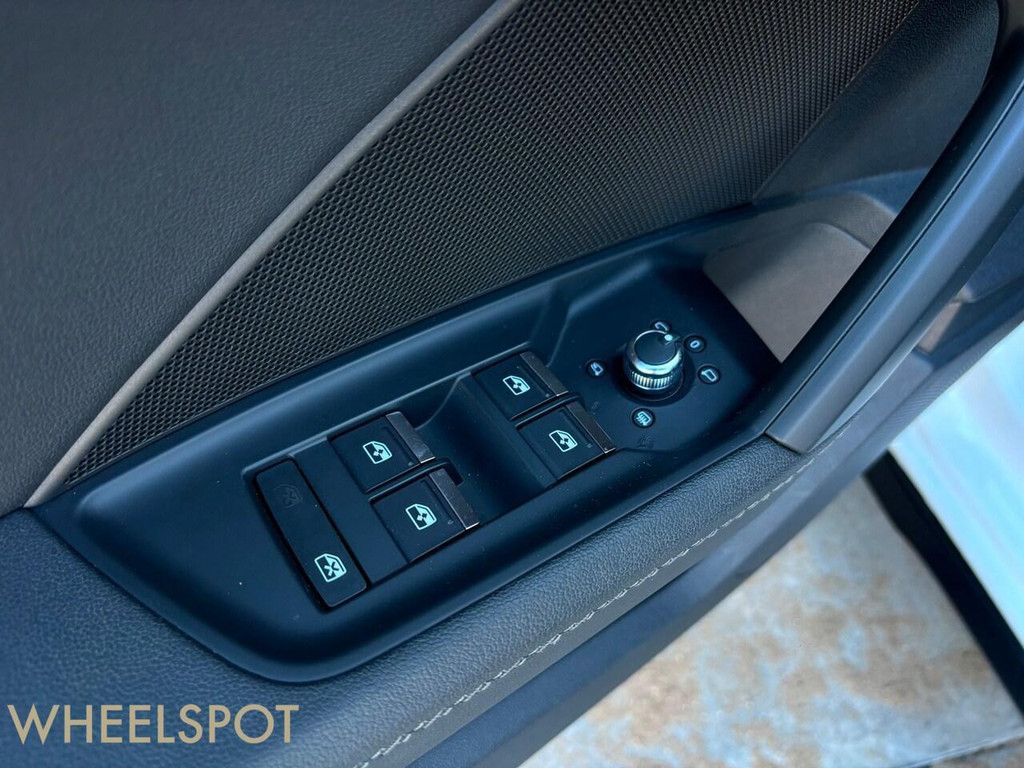 Audi A3 Sportback 35 TFSI edition one|Pano|Keyless|Sfeer|