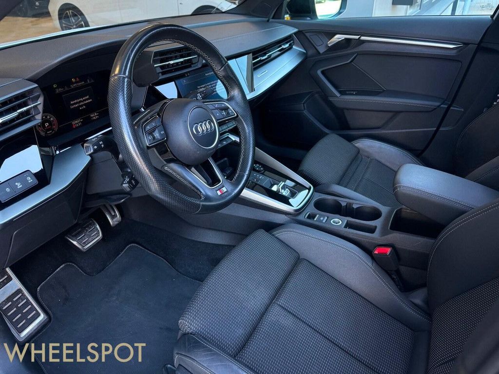 Audi A3 Sportback 35 TFSI edition one|Pano|Keyless|Sfeer|