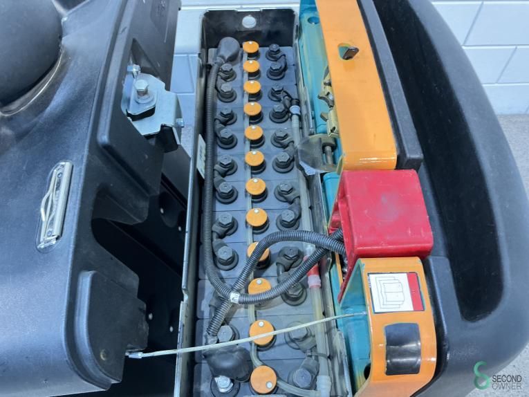 Tractors Electric Still CX-T 2017