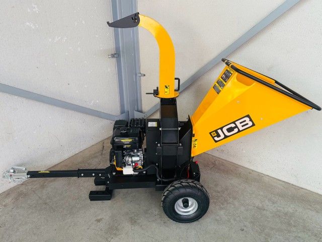 JCB CH150120PE Professional Wood Chipper