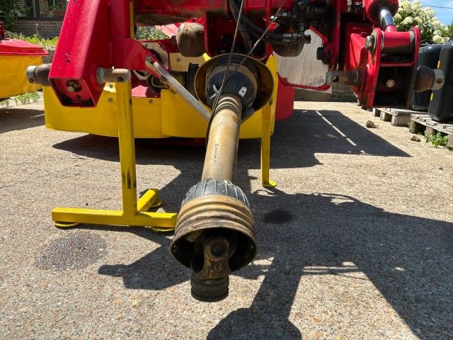 2014 Pottinger Novacat 352ED mounted mower deck with conditioner