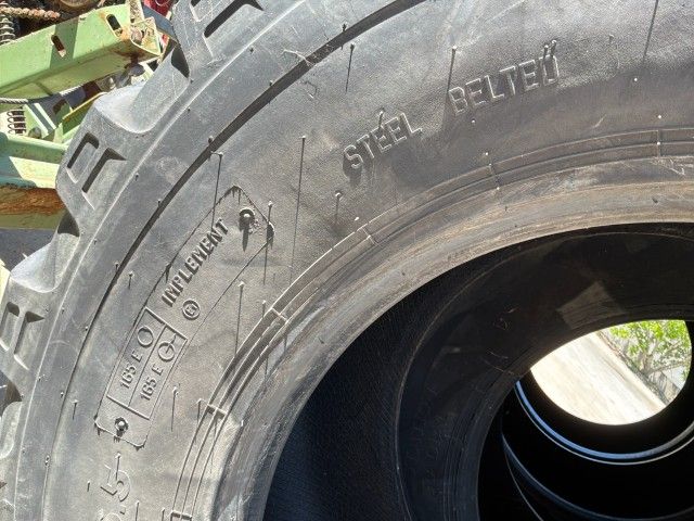 Alliance Flotation Radial A-380 Tractor Tire (4)