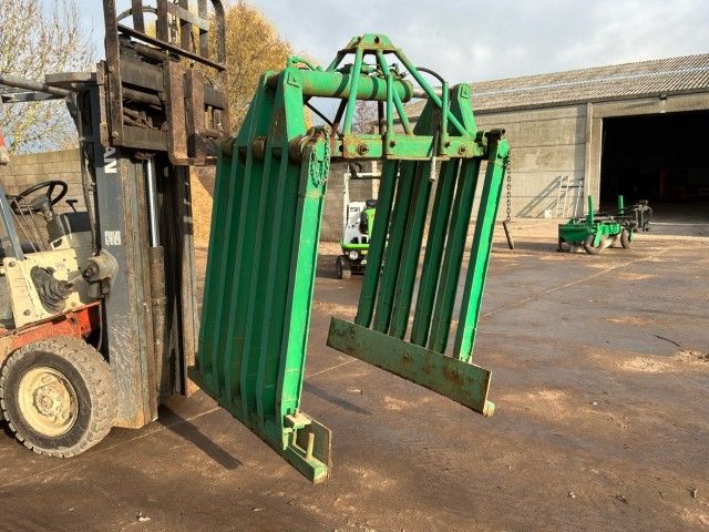 Rock clamp