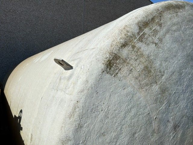 Vertical storage tank
