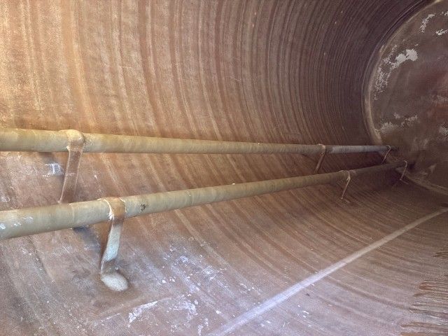 Vertical storage tank