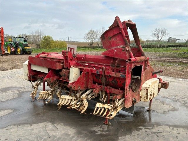 2000 Gilles TR14 Leaf Remover