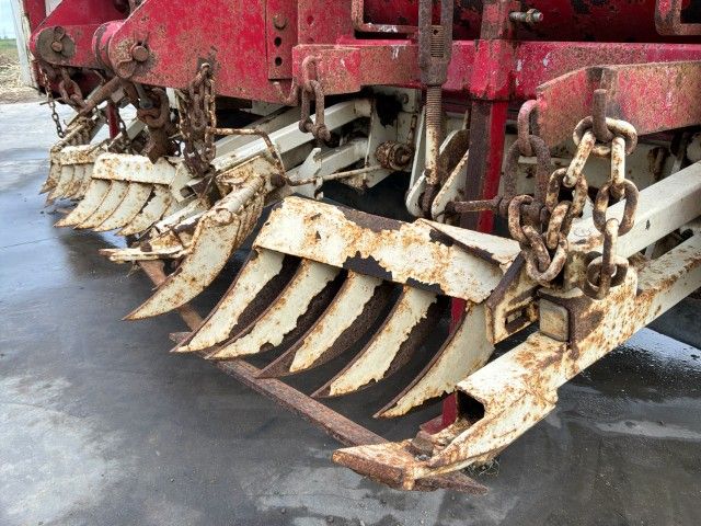2000 Gilles TR14 Leaf Remover
