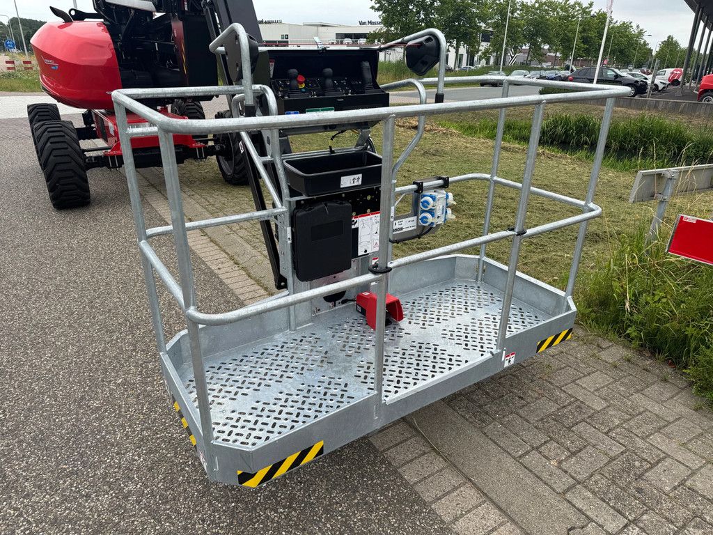 Manitou 180 ATJ CR 4WS K19 ST5 S1