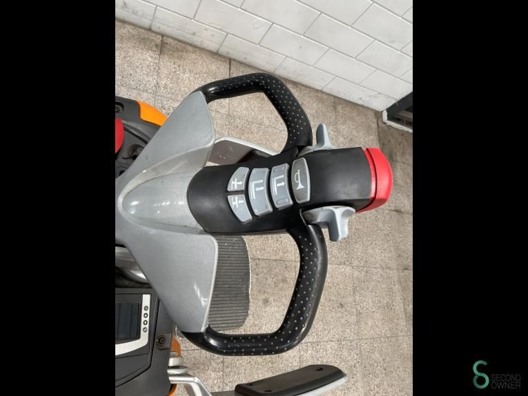 Stackers Electric Still EXV14I 2016