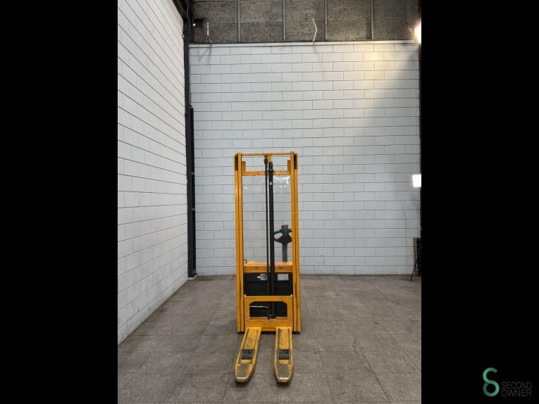 Stackers Electric Jungheinrich EJC 110 2007