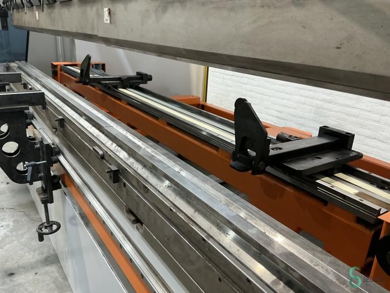 Press brakes Ermaksan Speed-Bend PRO 3100x175 2022