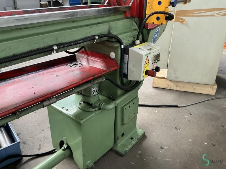 Schaaf- en steekmachines Fleck 1500mm broaching