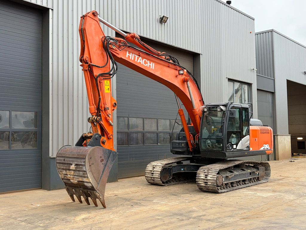Hitachi ZX210-6