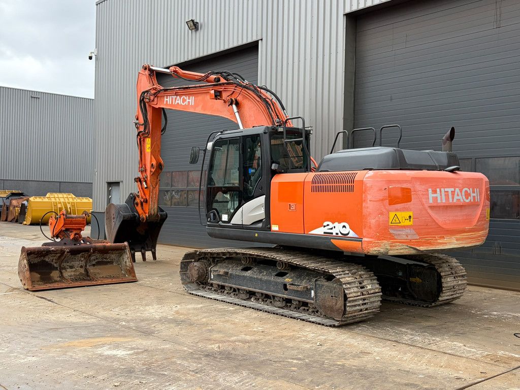 Hitachi ZX210-6