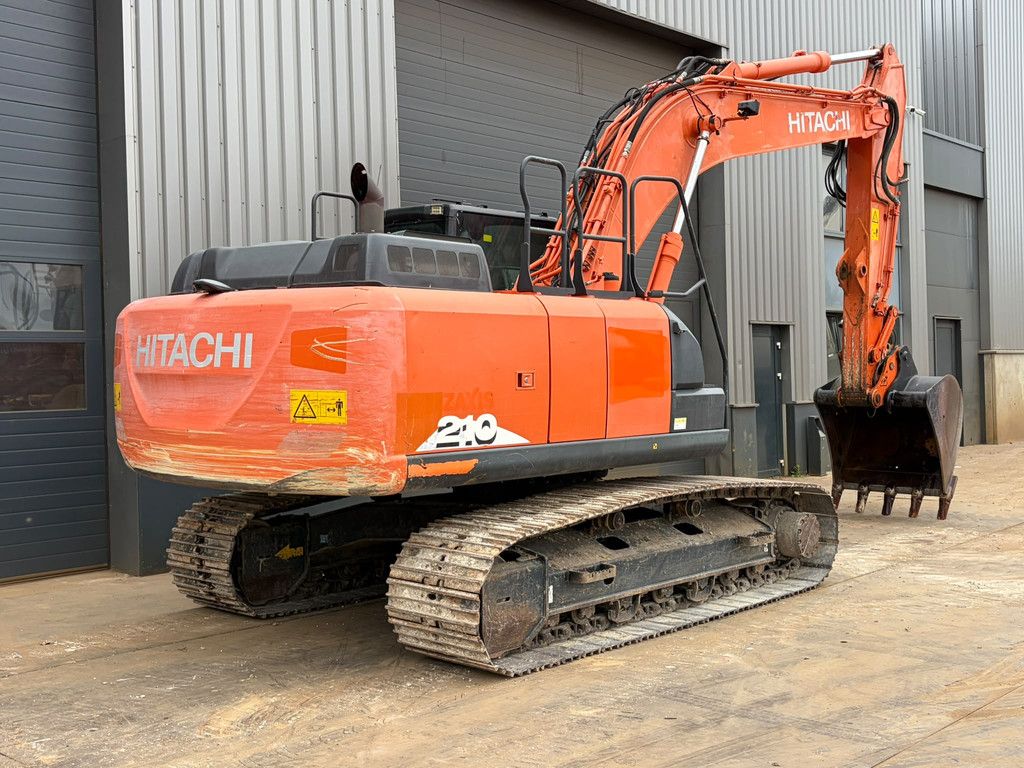 Hitachi ZX210-6