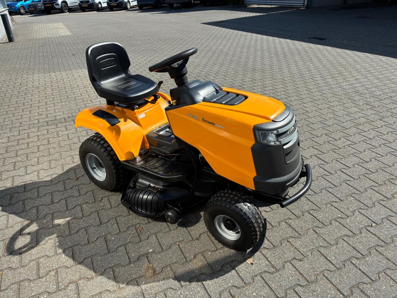 Stiga Tornado 2198H zitmaaier